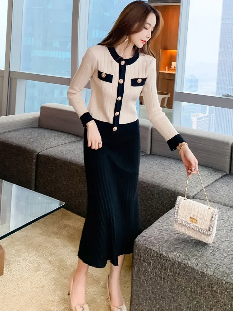 المرأة تريكو س الرقبة قصيرة سترة القمم Conjuntos الكورية عالية الخصر ألف اصطف تنورة ضئيلة الزي 2025 أنيقة متماسكة 2 قطعة مجموعات