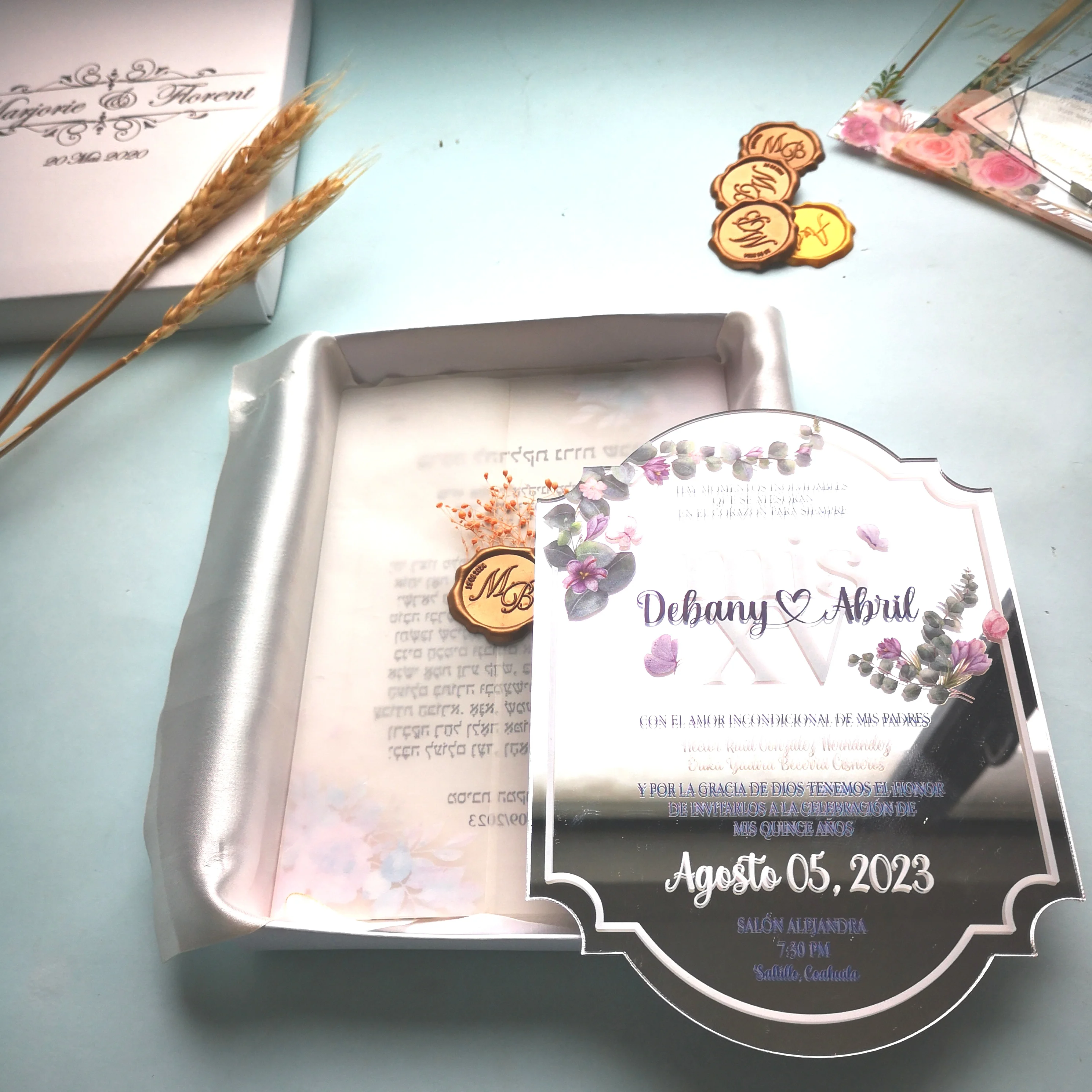 Custom 15th Quinceanera Invitation,10pcs Acrylic Silver Mirror Invitation,Acrylic Invite, Dry Flower Seal Wrapper