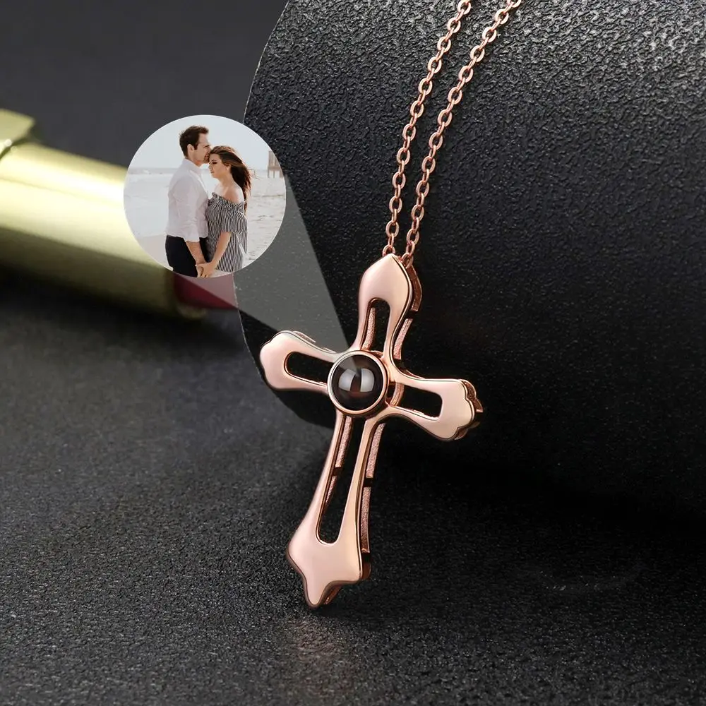 2023 Personalized Fashion Custom Projection Photo Necklace for Women Men Rose Gold Silver Color Cross Pendant Chain Jewelry Gift