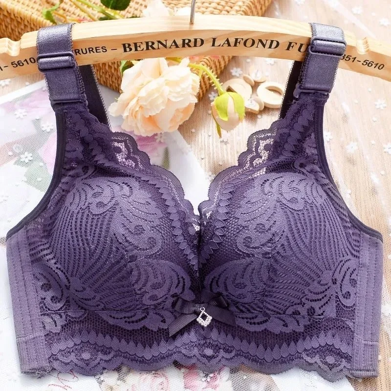 New Beautiful Girl Bra with Small Bra Gathered Together, Super Sexy Lace  Lingerie with Upper Support to Prevent Sagging