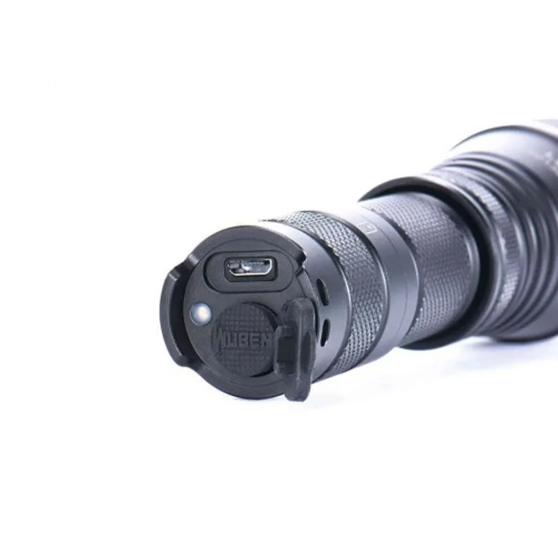 L60 Zoomable LED Self Defense Flashlight - 1200 Lumens