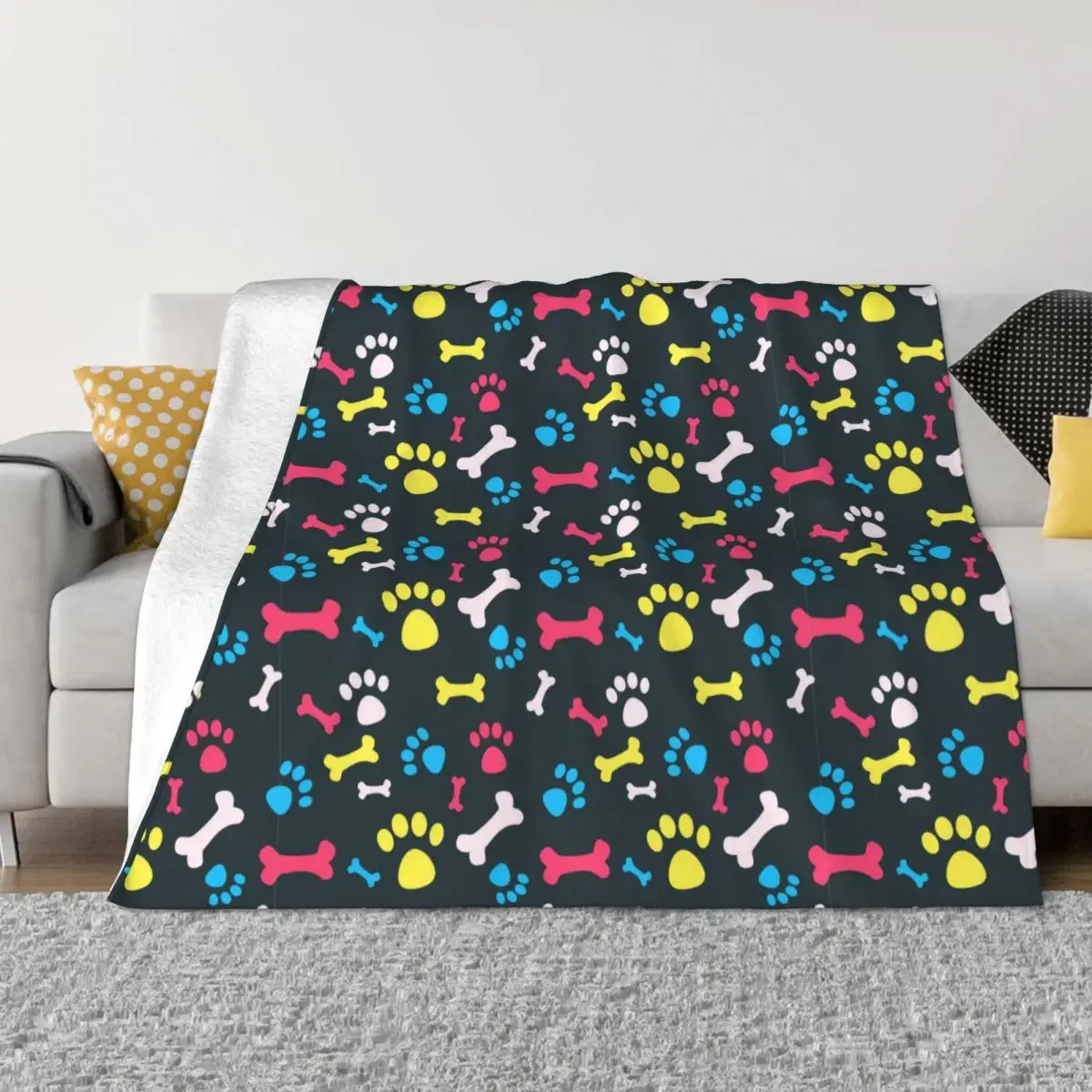 

Cute Dog Paw Blankets Animal Flannel Throw Blankets Bed Sofa Decoration Ultra-Soft Warm Bedspreads