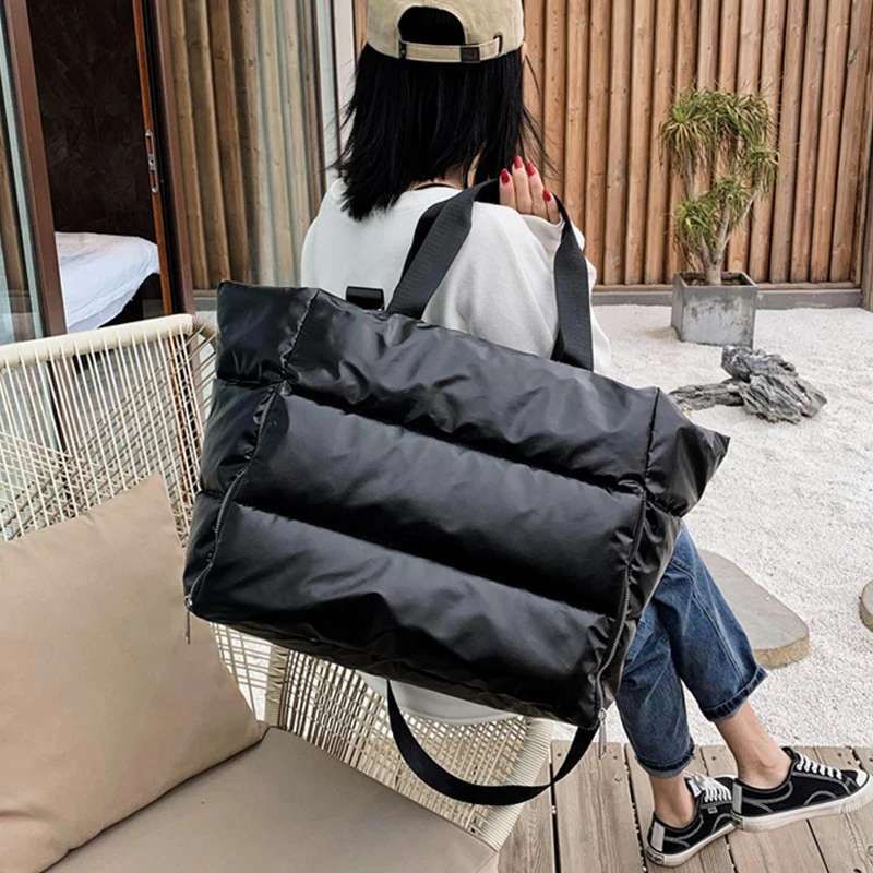 

Winter Fluffy Padded Woman Handbag Big Quilted Shopper Bag Female Padded Bags Women's Nylon Shoulder Bags Casual Blown Bag