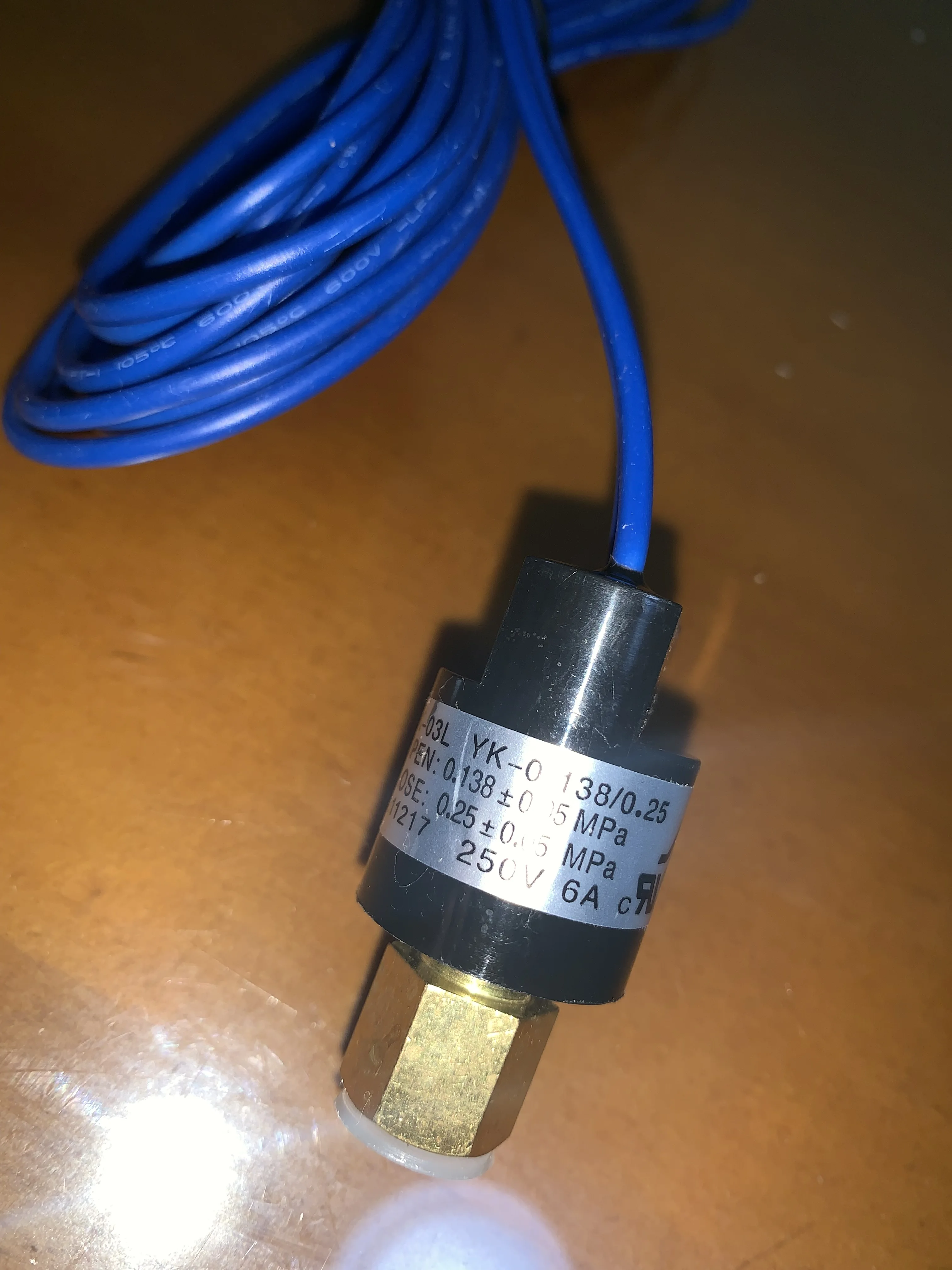 YK series pressure switch controller YK03L 0.138/0.25 MPA Air