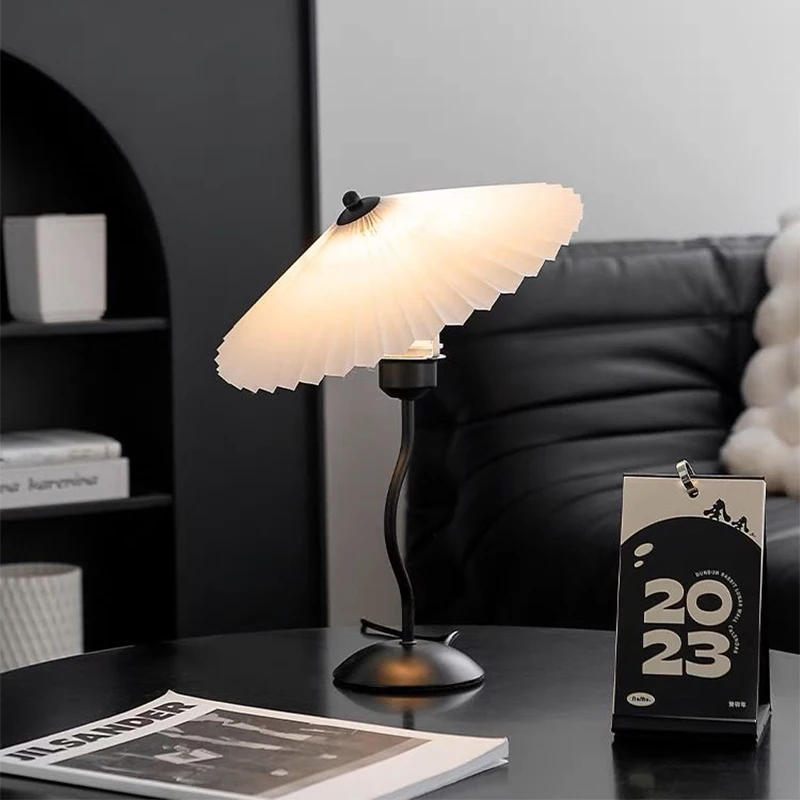 Lampada da tavolo in cristallo a LED 1PC lampada da tavolo con diamante acrilico lampada da comodino a luce notturna a LED decorazione della camera da letto YSL – acquista a prezzi