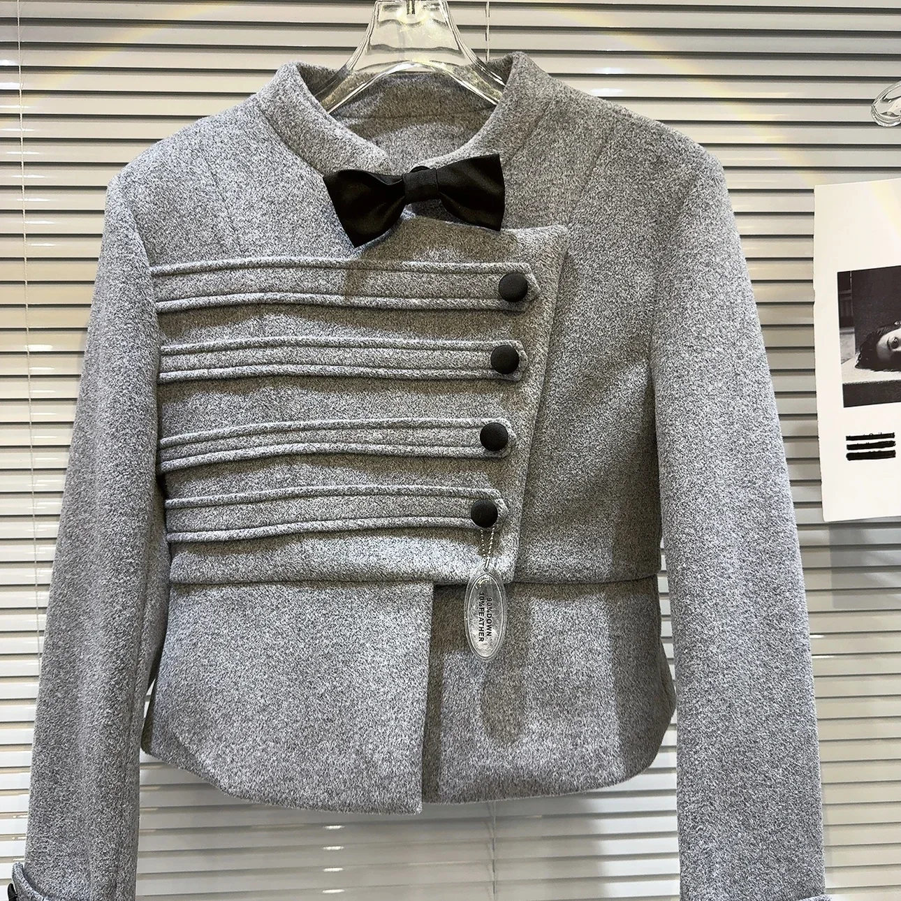 Fashion 2023 Winter New Bow Tie Diagonal Buckle Lace Sleeve Down Lining Woolen Feminine Long Sleeve Thickened Warm Short Coats
