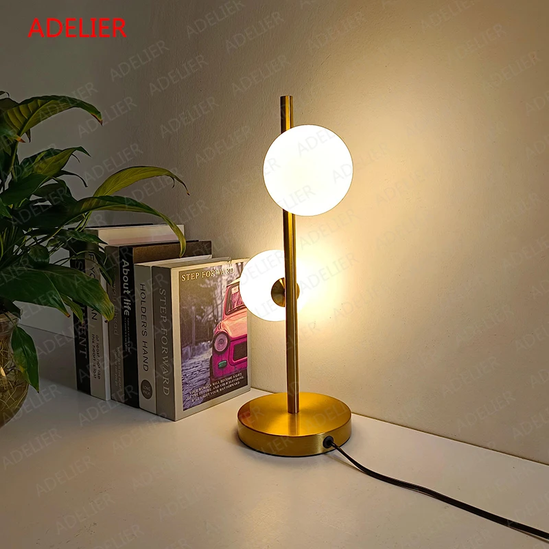 Table Lamp Simple White Glass Ball Table Lamps Nordic Creative Bedroom Bedside Desk lamp