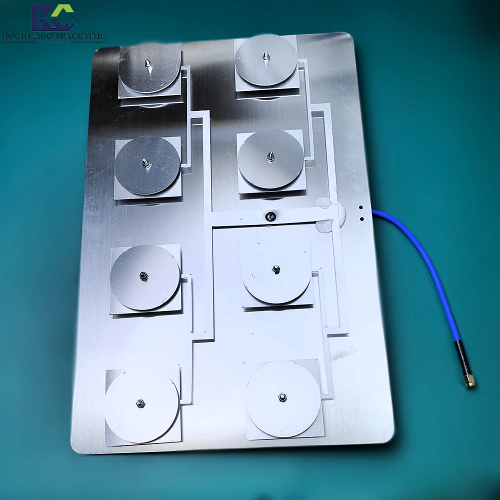 2300M-2700MHz broadband receiving reflector antenna, 2.4GHz directional 18dbi high-gain flat panel antenna.