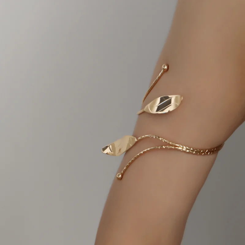 

Summer Fashion Metal Open Adjustable Bracelet Hollow Geometric Pattern Retro Leaf Chain Arm Cuff Bangle Body Bracelets Jewelry