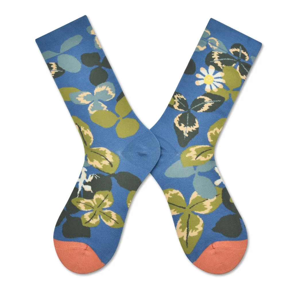 Trendy Personalized Hip Hop Abstract Embroidery Mid-Tube Socks