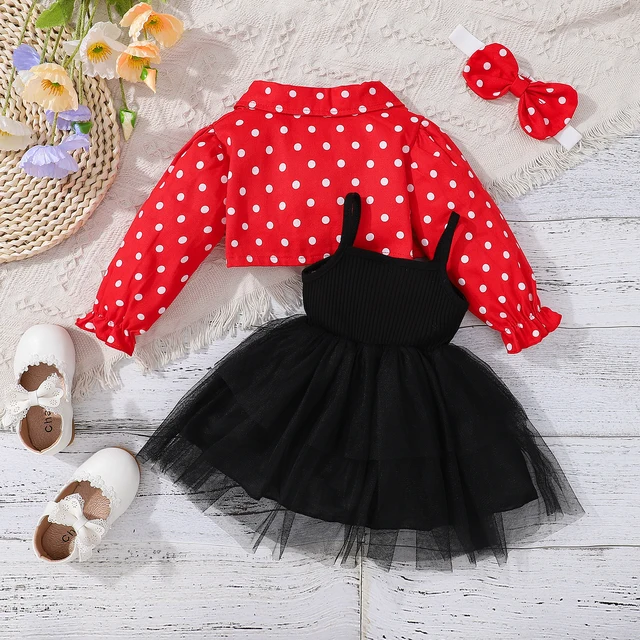 A sweet and adorable 3-piece baby girl set including a multi-layer fairy dress, long sleeve crop jacket, and a matching headband. Made with cozy cotton and comfortable rib-knit fabric. Suitable for spring and autumn seasons.