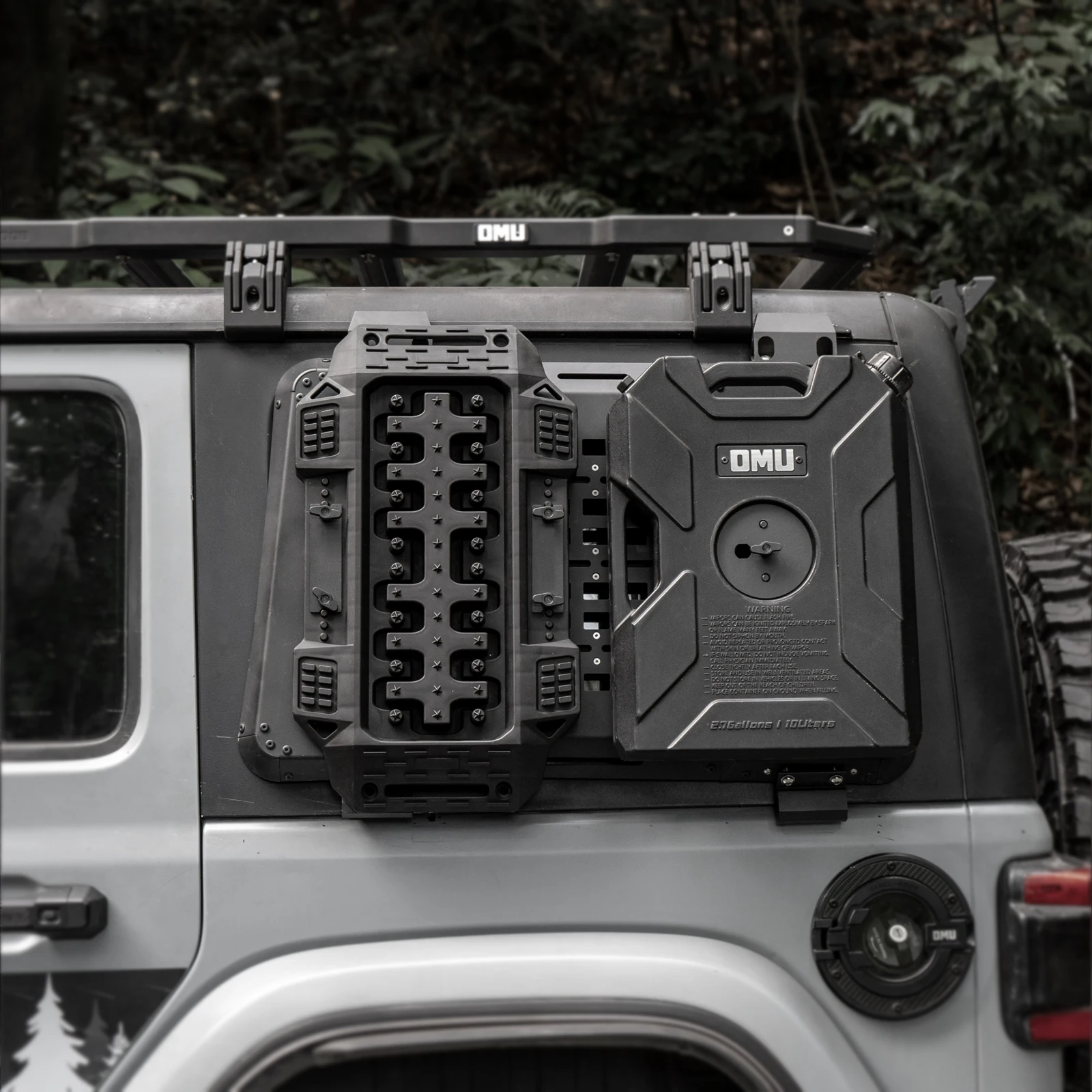 Aluminum Rear Window Molle Panel With 10L Tank&Recovery Board For Jeep ...