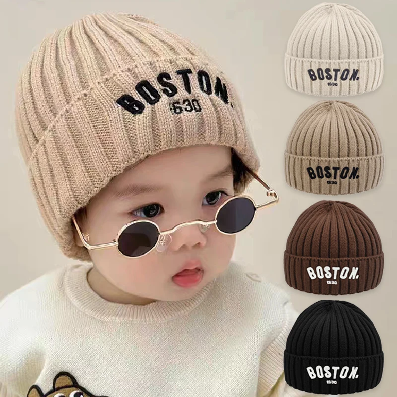

Suitable for Infants 1-6 Years Old Solid Color Alphabet Embroidery Winterproof Knitted Cap Children Winter Thick Warm Woolen Hat