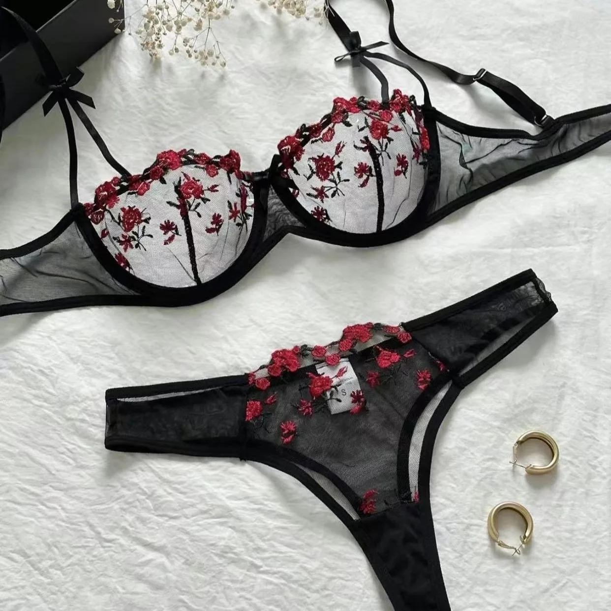 Women Lingerie Set Sexy Lace Fairy Embroidery Briefs Push Up Bra Thong