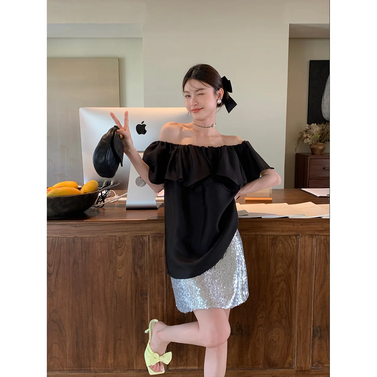 

Summer Fashion Shiny Bright Luxury All Matching Skirts Women Socialite Sequin Sexy Evening Short Skirt Y2K Streetwear Korean