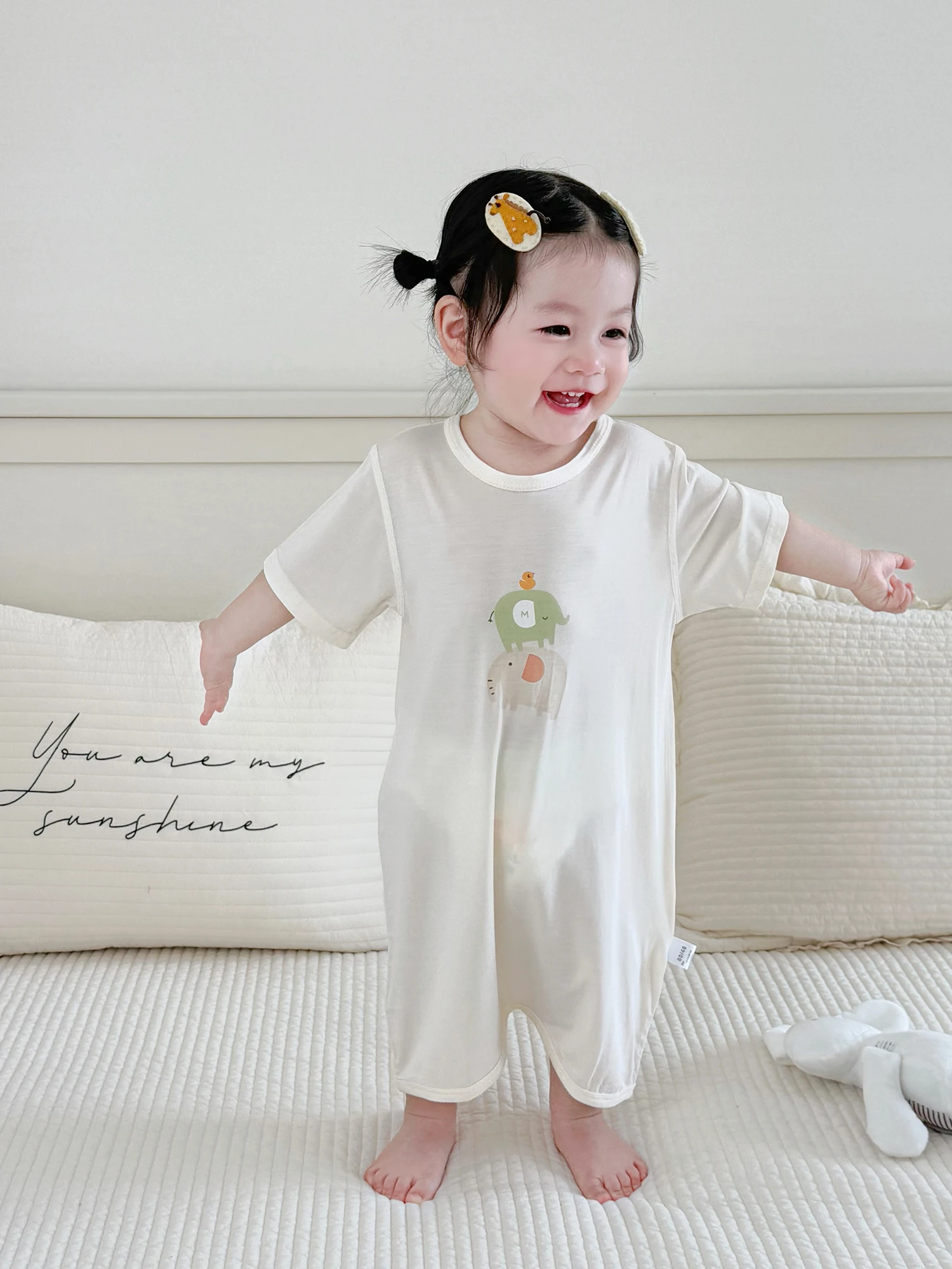  여름 잠옷 아이스 실크 모달 얇은 반팔 바디슈트 유니섹스  파자마 편안하고 통기성 좋은 홈웨어