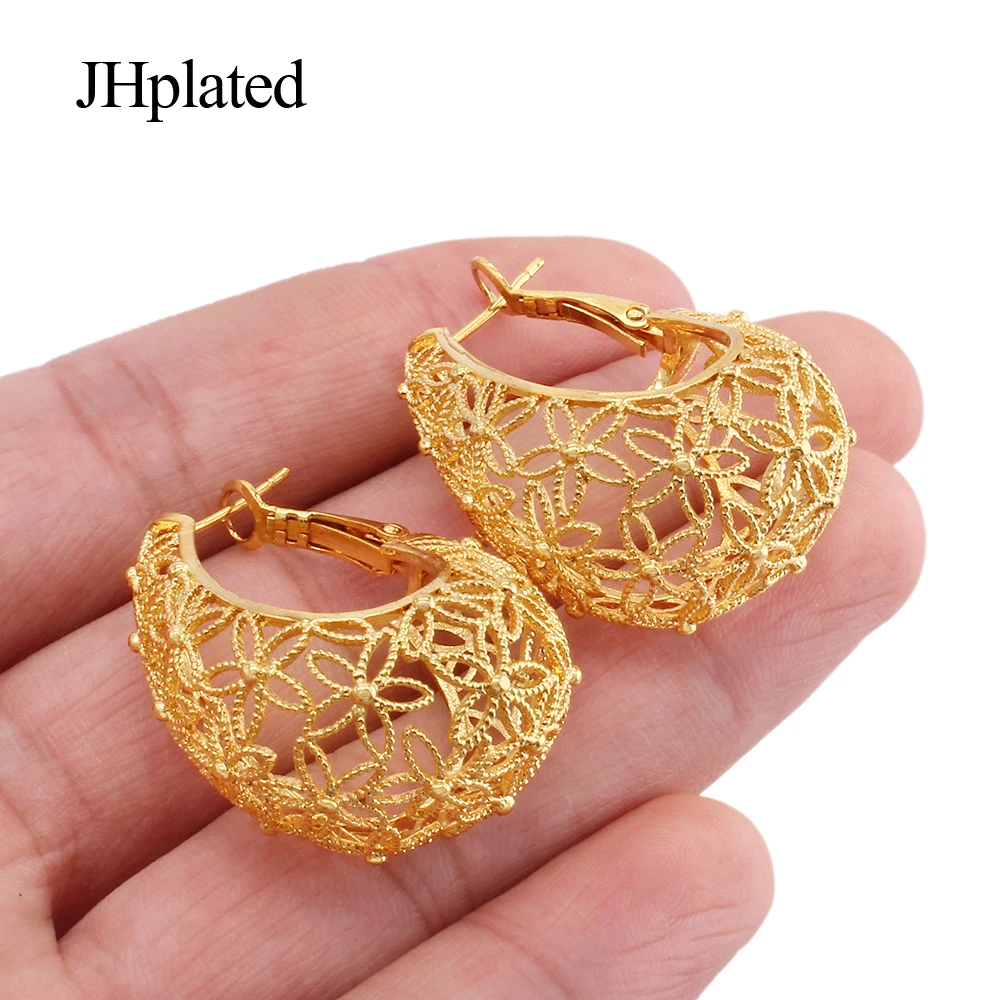 Dubai Gold Plated Jewelry Earring Gold Flower Earring Cartilage
