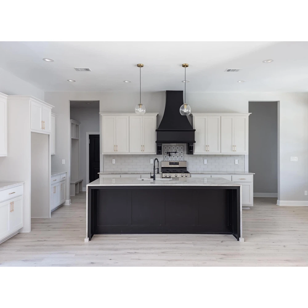 

Modern Grand Range Hood White Shaker Design Door Solid Wood Kitchen Cabinet Set