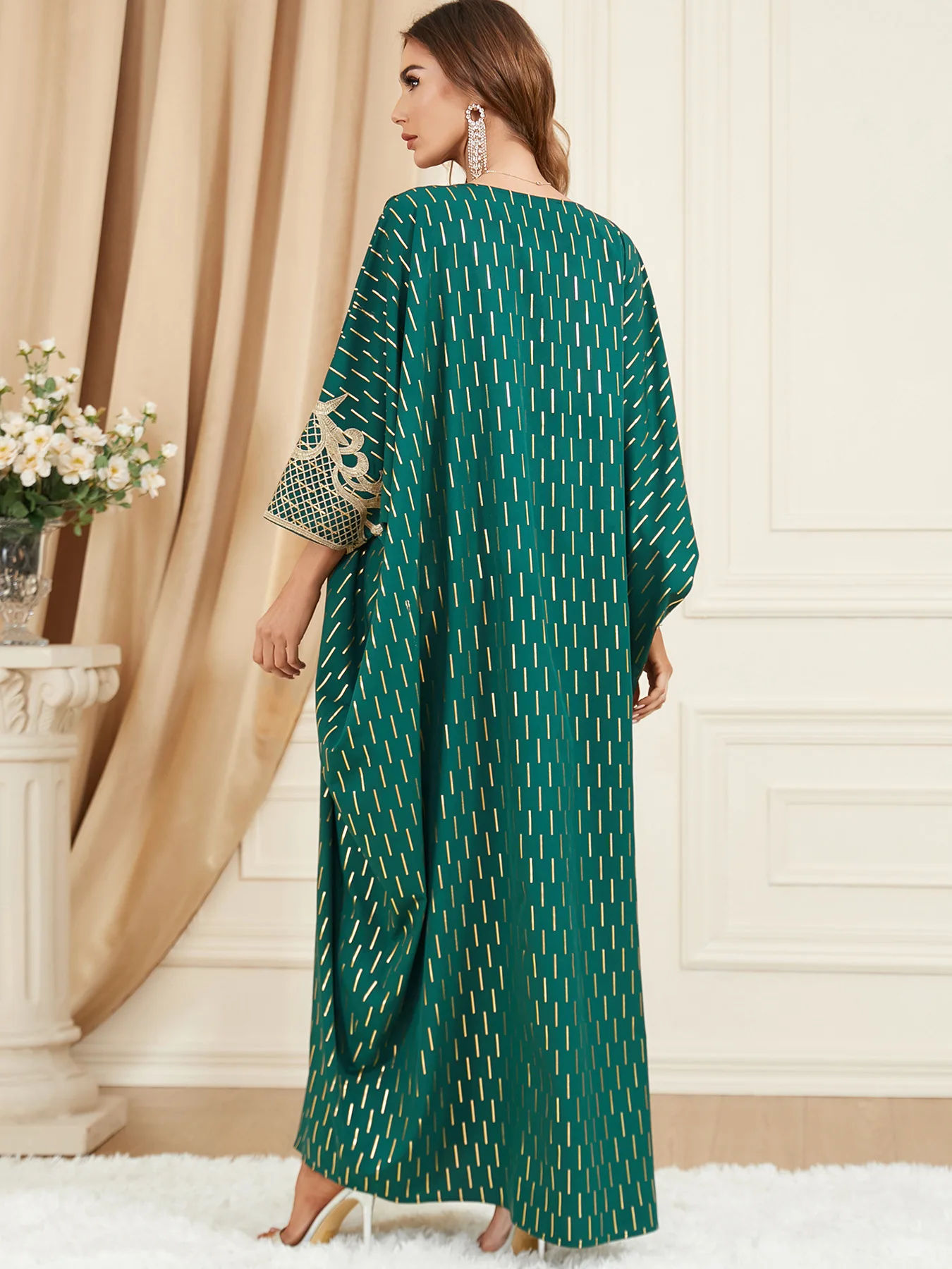 Muslim Abaya for Women Long Dresses Dubai V Collar Pendant Bat Sleeves Turkey African Caftan Vest