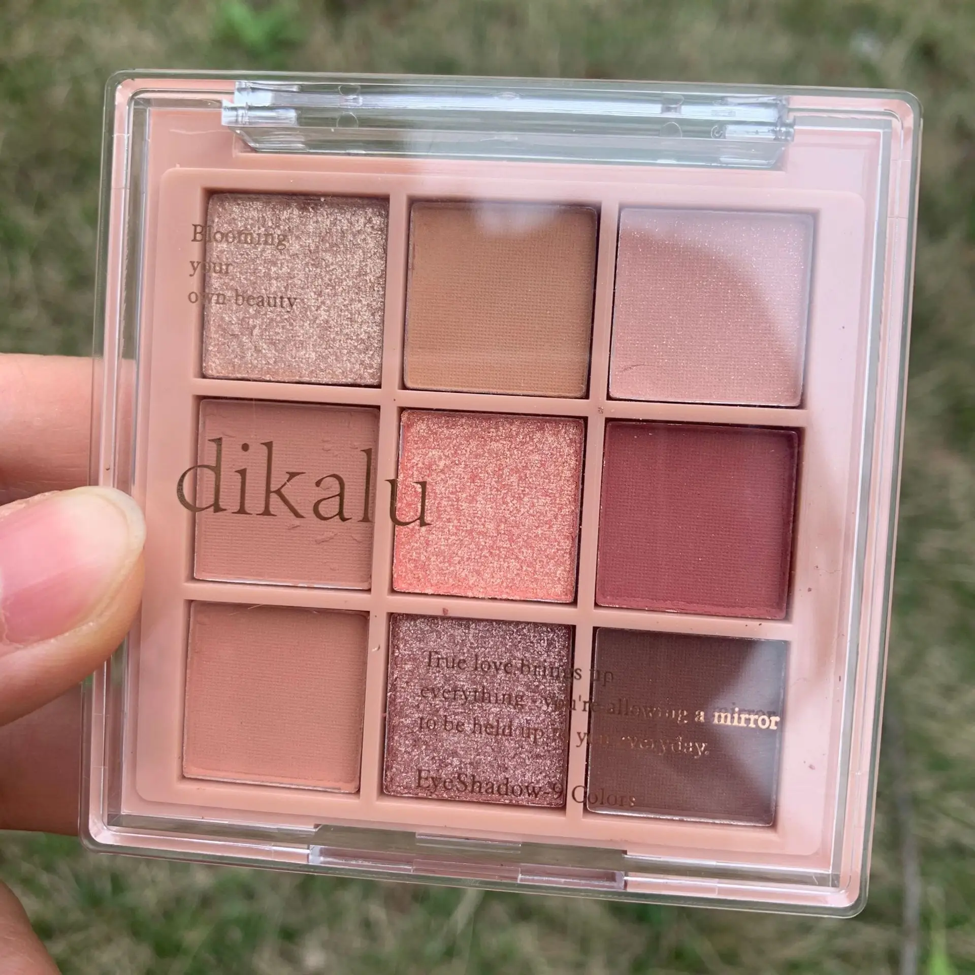 Eye Shadow Palette 9-Color Glitter Pearly Nude Long Lasting Korean