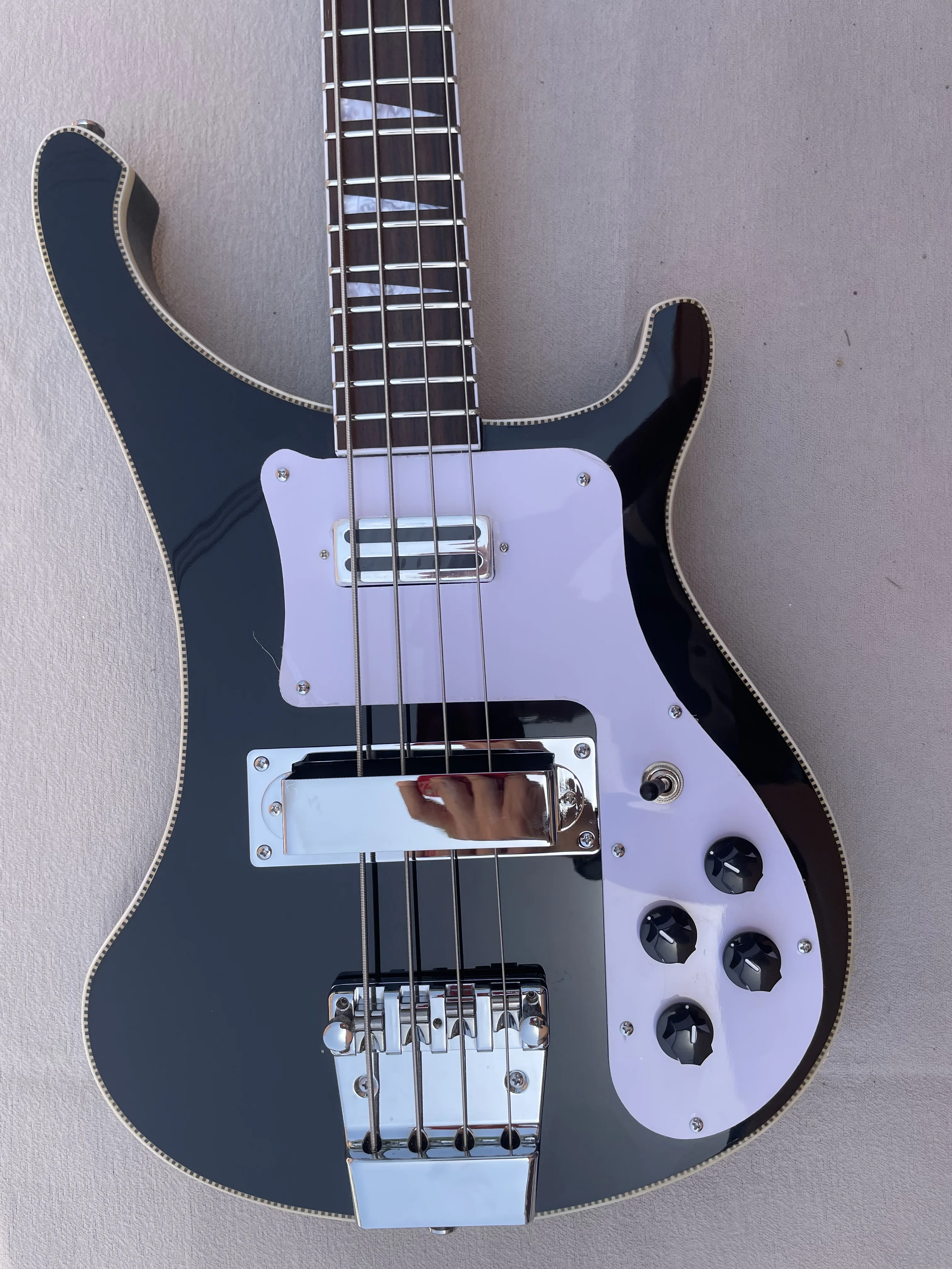 HighQualityRickenbacker4003BassElectricGuitarBlackChromeHardware.jpg