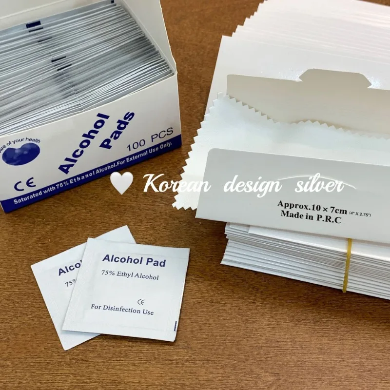 Portable individually packaged 75% alcohol cleaning wipes, suitable for mobile phones, tableware,public handrails, nails,toilets 4