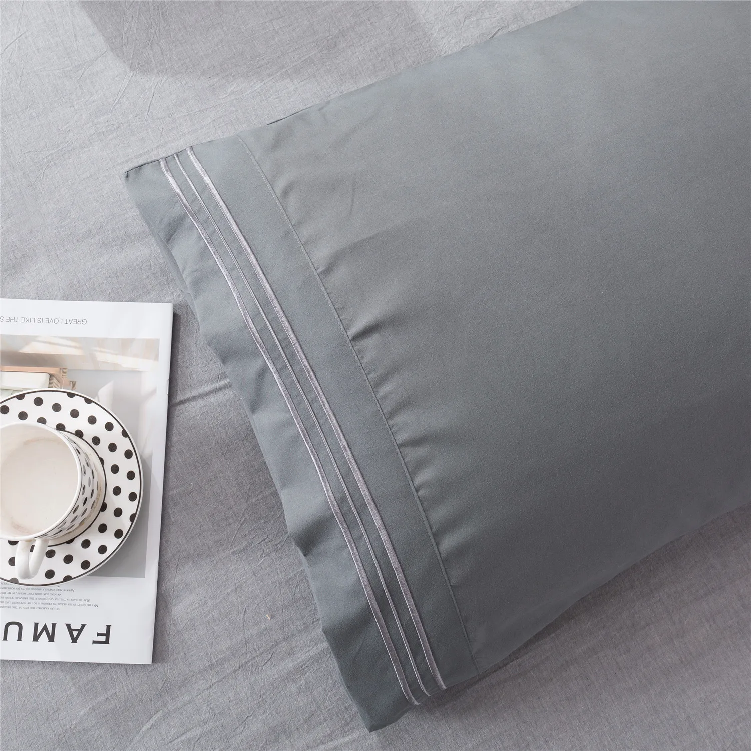 Battilo Solides Kissenbezug-Set, 2-teilig, weicher und atmungsaktiver Umschlag-Kissenbezug für Schlafbett, Queen-/King-Size-Schlafzimmer-Dekoration – Detail 2
