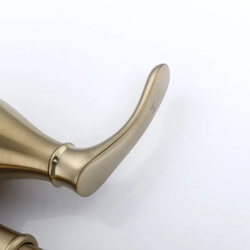 Brush Gold Faucet Bathroom 4 Inch Hot Cold Water Mixer Crane Deck Mounted American Style Bath Tap Basin Mixer Brass Brush Gold