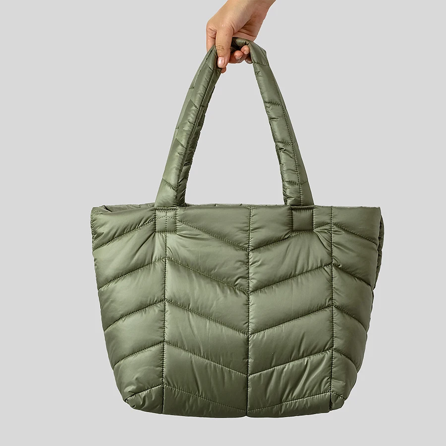 

Casual Qulilted Large Capacity Puffer Bag Simple Padded Women Shoulder Bag Big Tote Lady Handbag Warm Wimter Shopper Purse 2024S