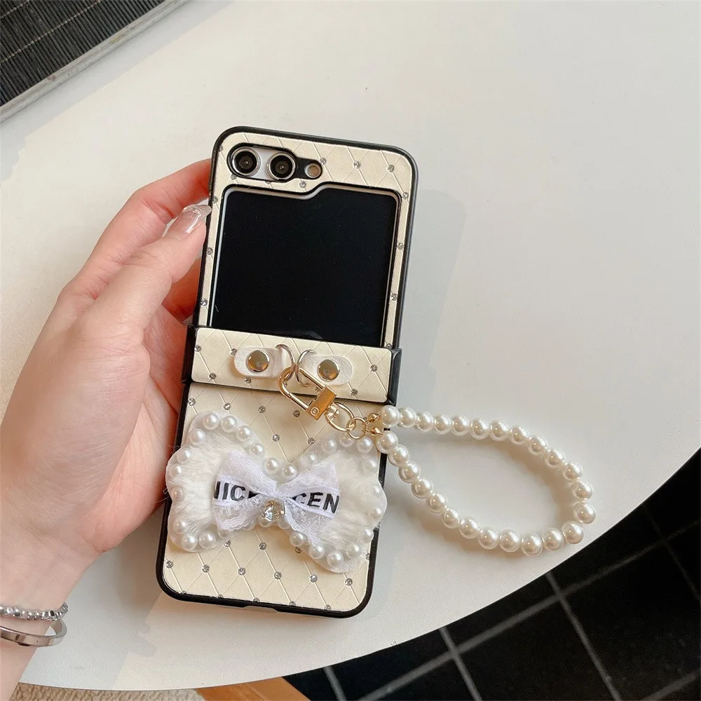 3D Glitter Diamond Rhinestone Cute Bowknot Wrist Strap Phone Case For Samsung Galaxy Z Flip 6 5 4 3 Flip6 Flip5 Flip4 Flip3 5G