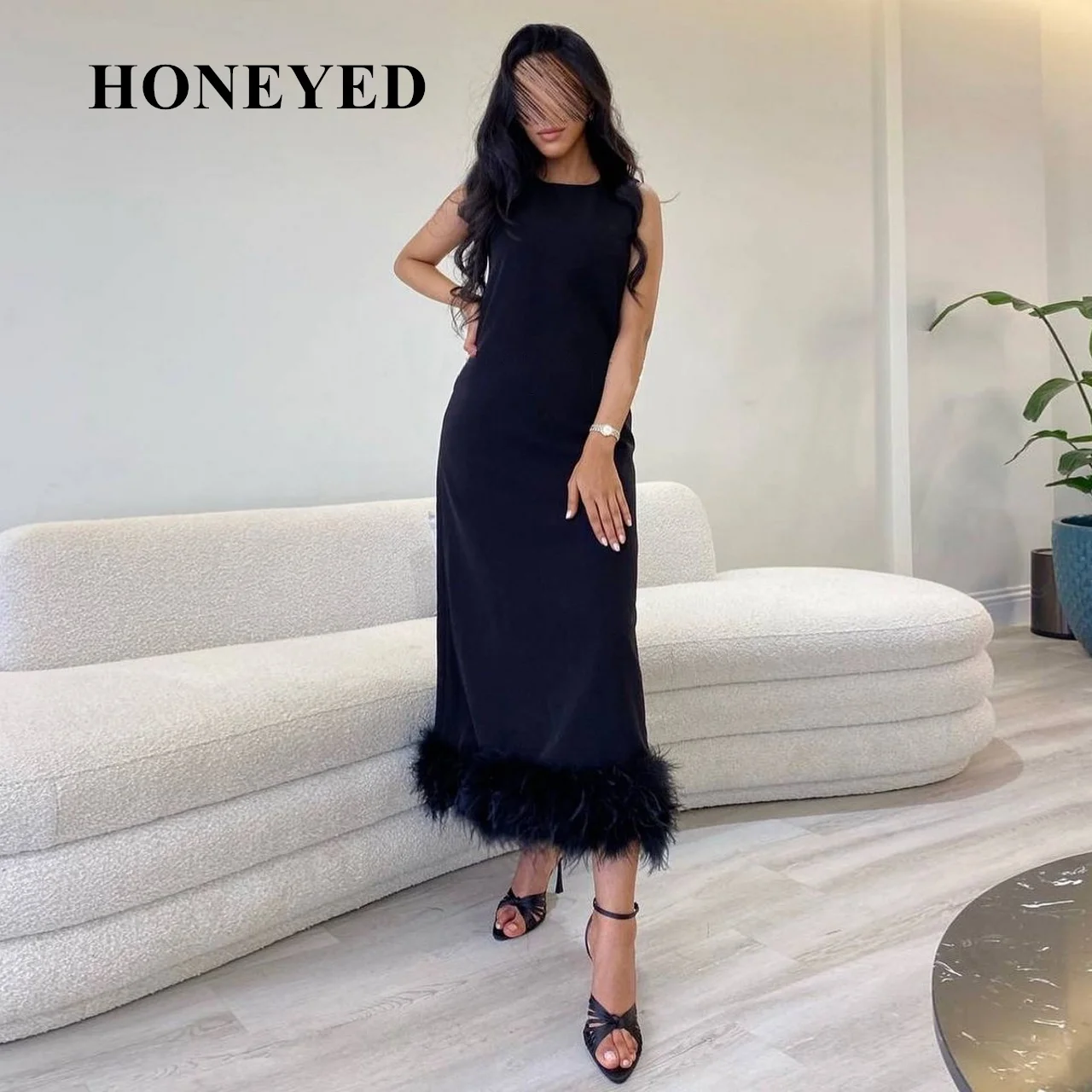 

Honeyed Elegant Black Crepe Evening DressesWithFeathers فساتين السهرة Sheath Ankle Length Prom Dress Robe de soirée for Women