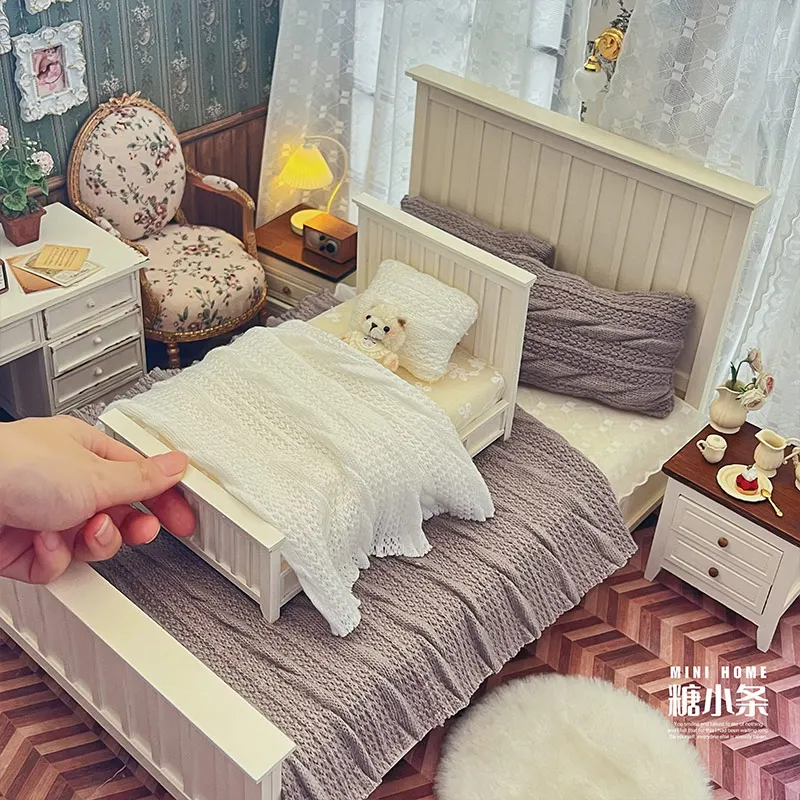 1/6 1/12 Doll House Model Furniture Accessories Bed Bedside Table 