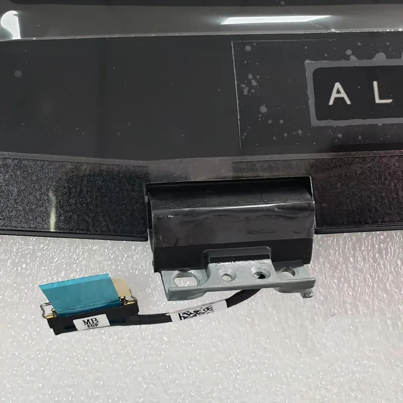 DELL Alienware m15 R1 FHD 60HZ  ӵ LCD ÷  8MNHD, ü   ǰ 1920x1080