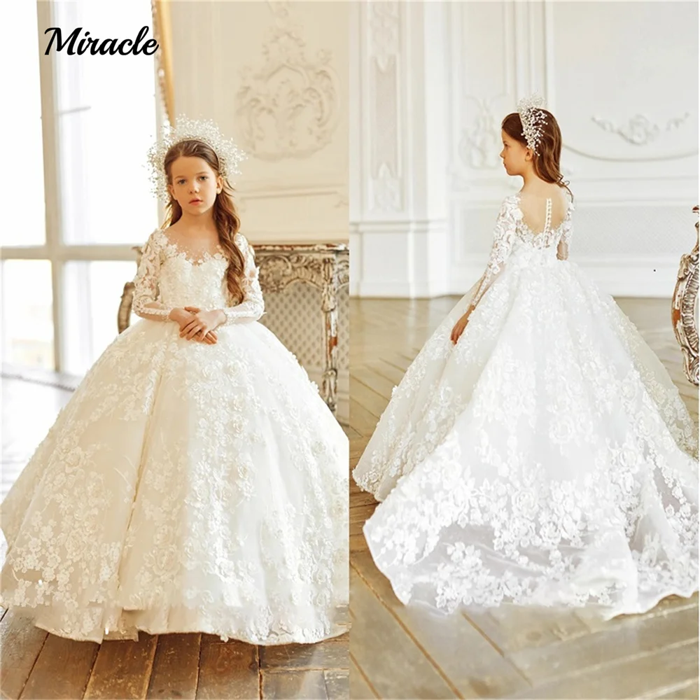 

New 2023 Summer A-Line Girls Dresses Bridesmaid Kids Long Sleeves Lace O Neckline Appliques Buttons Ball Gowns Wedding Dresses