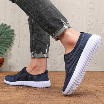 أحذية رياضية كاجوال ومريحة للرجال خفيفة الوزن للمشي ومضادة للانزلاق وقابلة للتنفس صيفية عصرية للتدريب الشبكي في الهواء الطلق 2