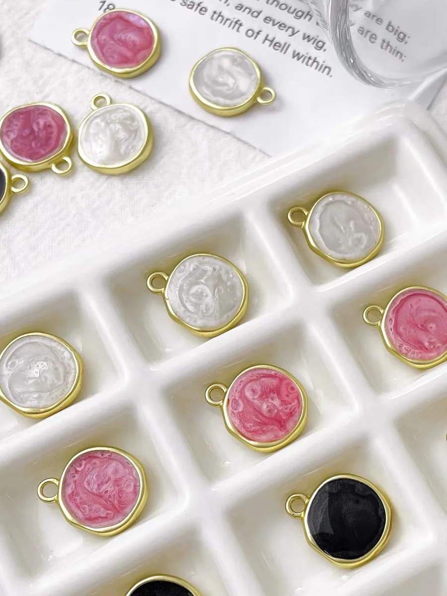 

Colored crystal engraved 925 silver simply inlaid with same color metal as gift earrings for women.