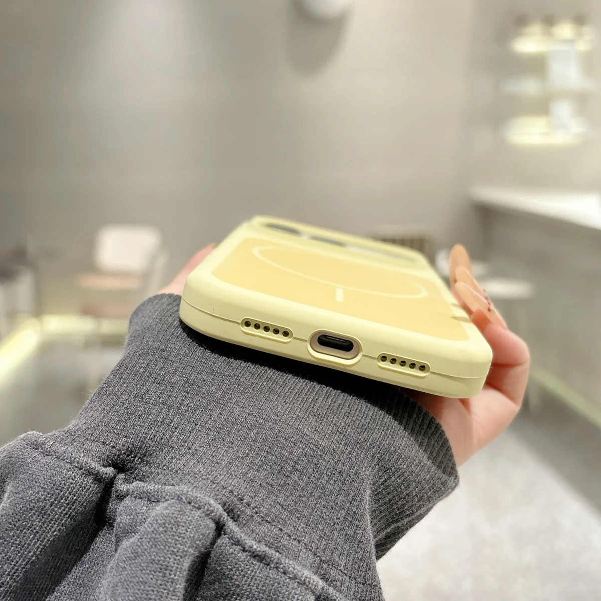 Luxurious Hit Color Liquid Silicone Magnetic Phone Case With MagSafe Charging Compatibility