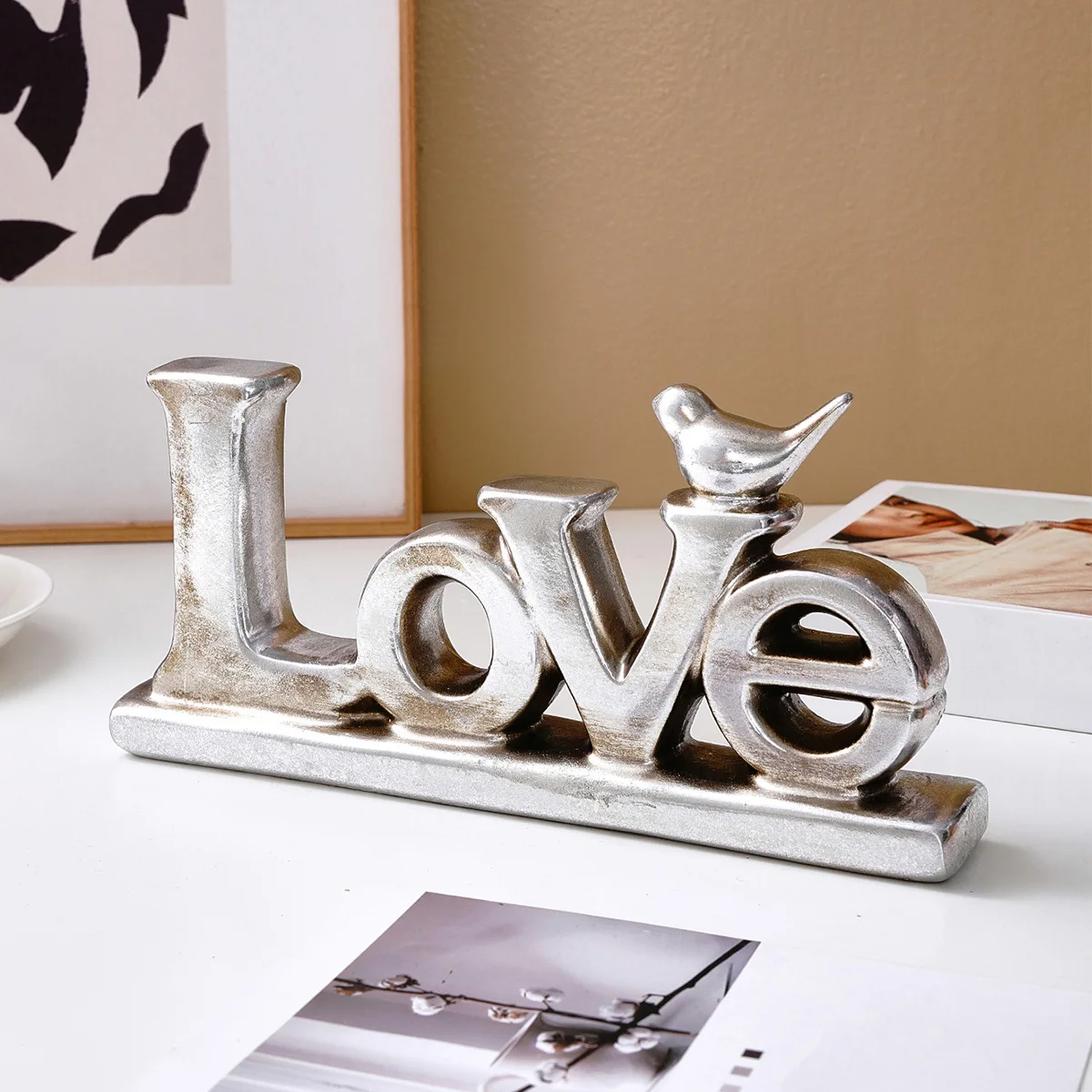 1PC, European retro style with gold and silver foil pasted "LOVE" letter ornaments, wedding and festival decoration ornaments