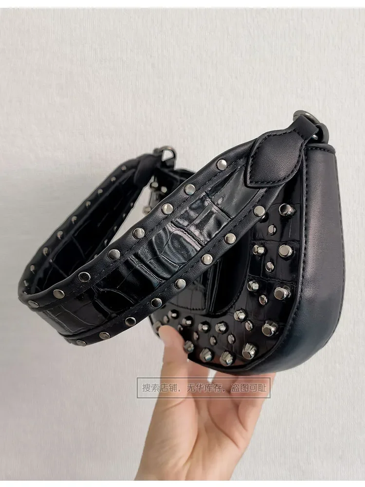 Fashion Women Shoulder Armpit Design Underarm Bag Rivet Saddle Solid Color Messenger Bag Hobos Handbags Y2K Purse