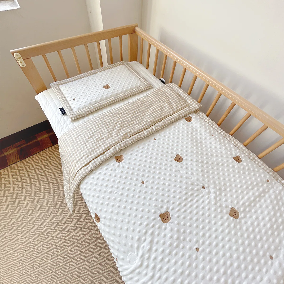 Korean-style Dudou velvet cotton wrap edge quilt baby children summer cooling by newborn baby kindergarten flat pillow four seas