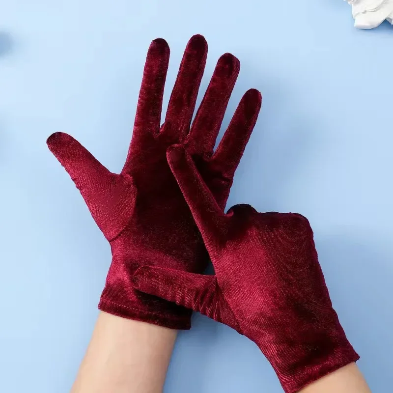 Short Opera Velvet Gloves for Women Flapper Stretchy Wrist Length Banquet Gloves Tea Party Costume Christmas Accessories