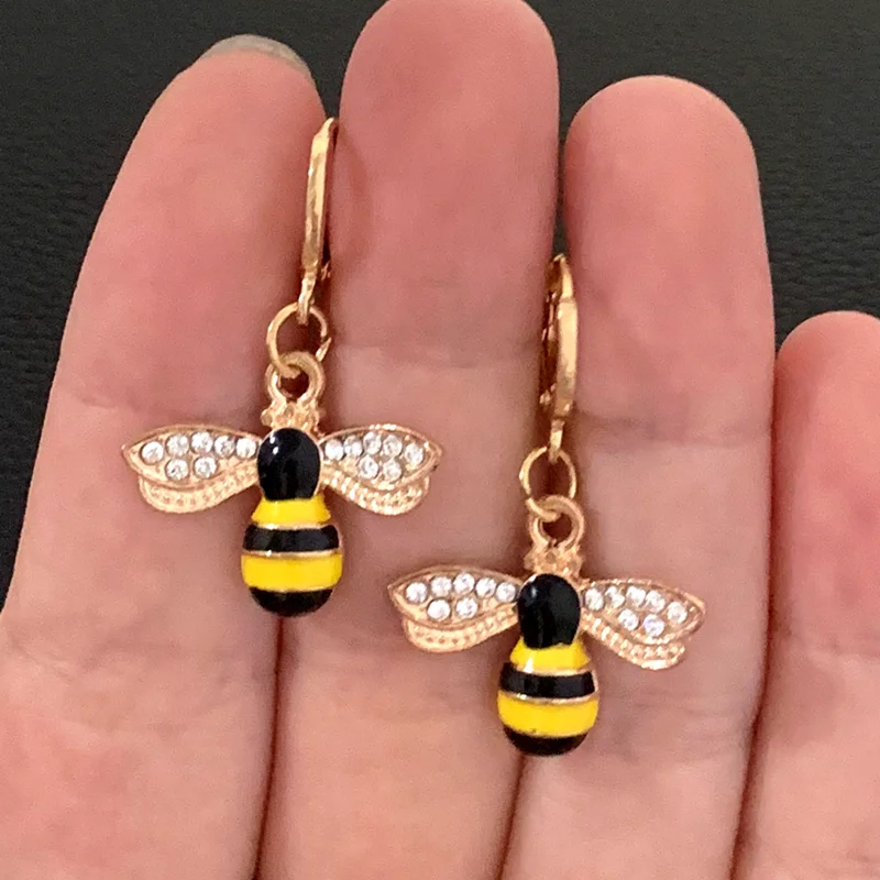 Cute Honeycomb Hexagonal Enamel Earrings Enamel Bee Irregular Earrings Simple Geometric Earrings Jewelry Gifts