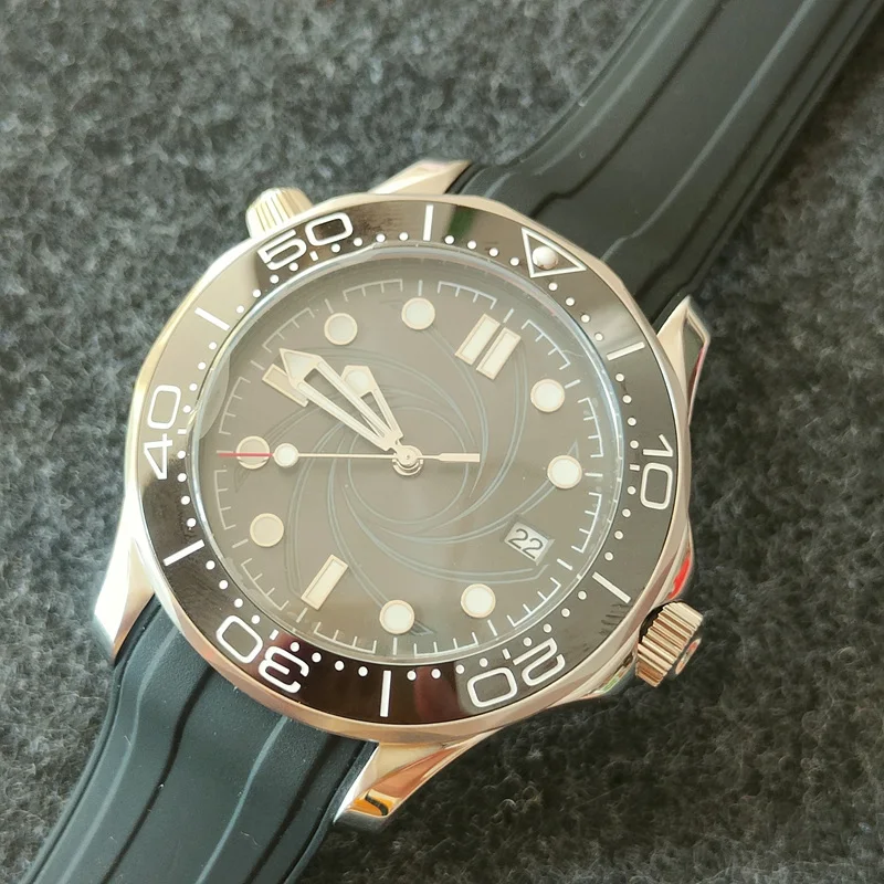 Luminous 42mm Luxury Men's Watch Seamaster NH35 Automatic Mechanical Watch Movement Ceramic Bezel Classic High Quality