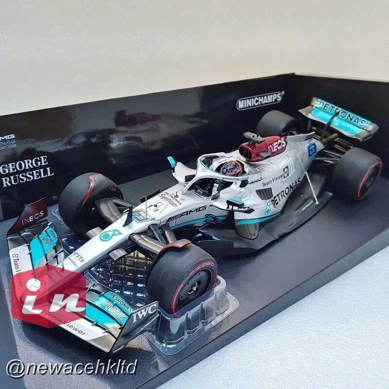 

PETRONAS W13 E PERFORMANCE - GEORGE RUSS MINICHAMPS 1/18 #110220063 Diecast Model Car Collection Limited Edition Hobby Toys