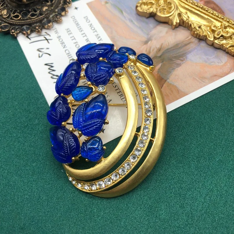 

Jewelry Set Necklace for Women Blue Hollow Flower Pin Brooch Marriage Anniversary Mother Wife Gifts Elegant Exquisite Fashion