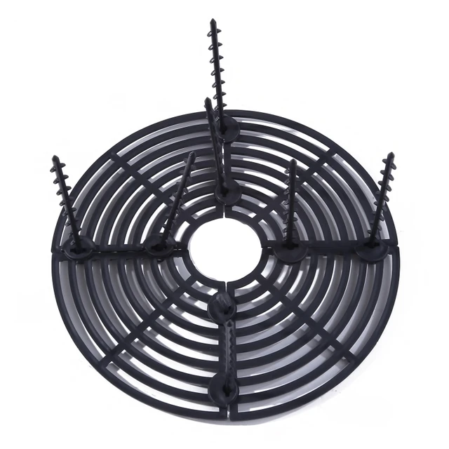 black round M