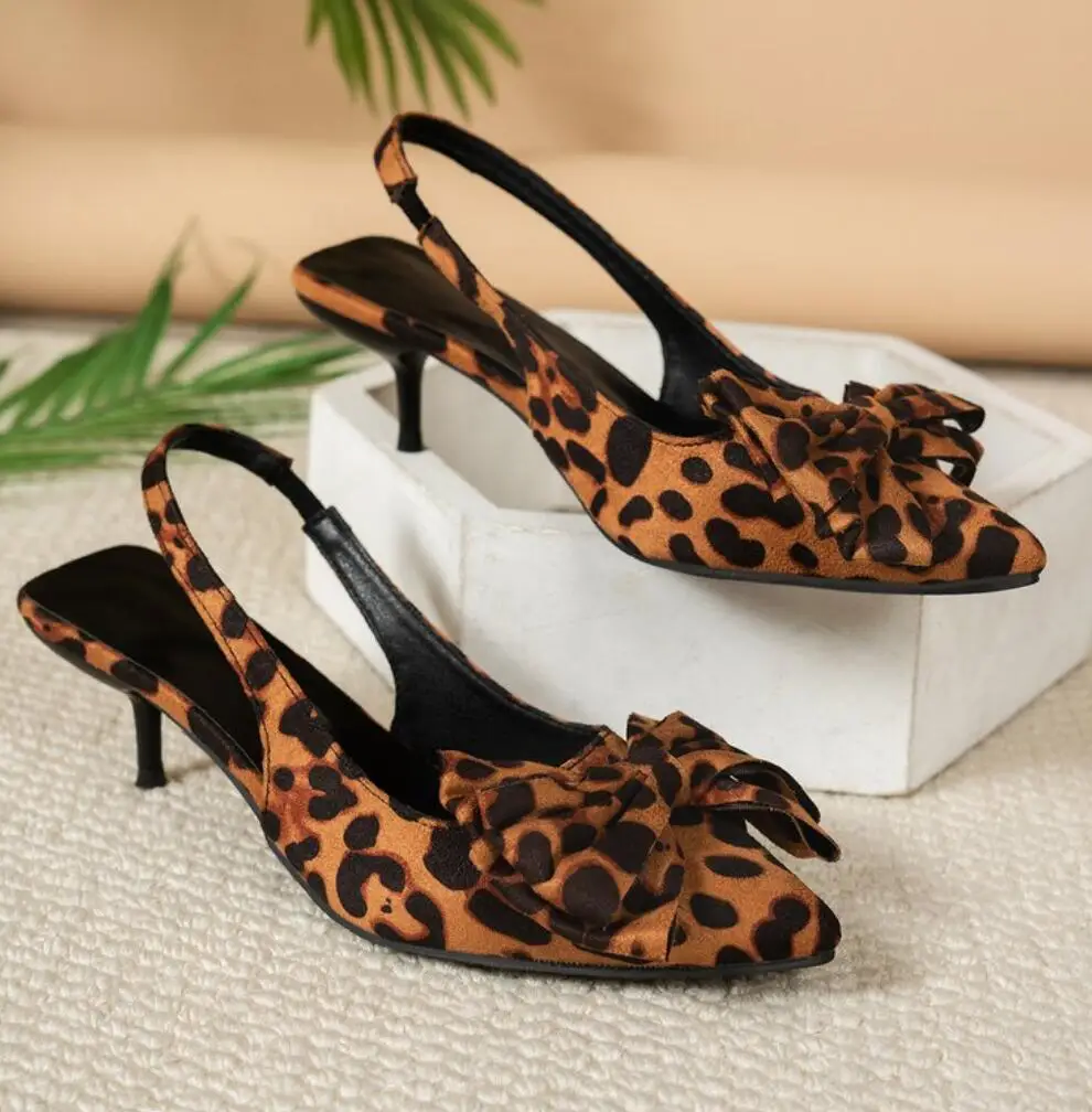 סנדלי עקב גבוה קיץ 2026 חדשים עם קדמה מחודדת, סטילטו שחור, קשירת קשת מגניבה, סנדלי נשים במידה גדולה עם קצה מחודד, נעליים לאישה