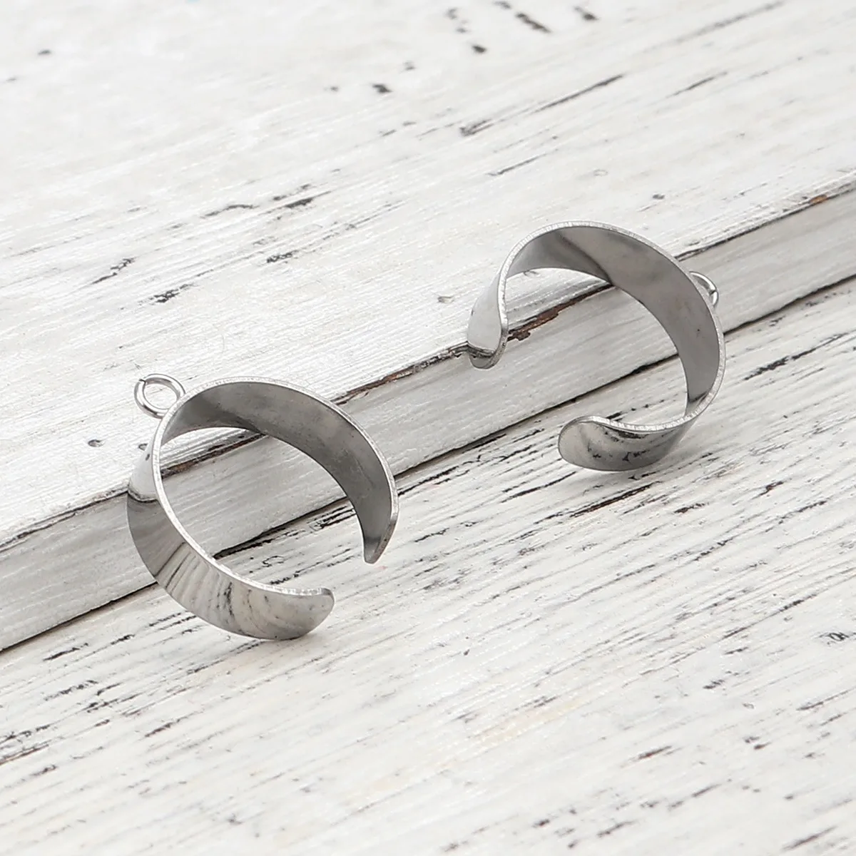 6mm 10mm Stainless Steel Open Adjustable Rings Gold Color Metal Round W/ Loop DIY Making Rings Jewelry Findings 18.1mm(US Sie 8)