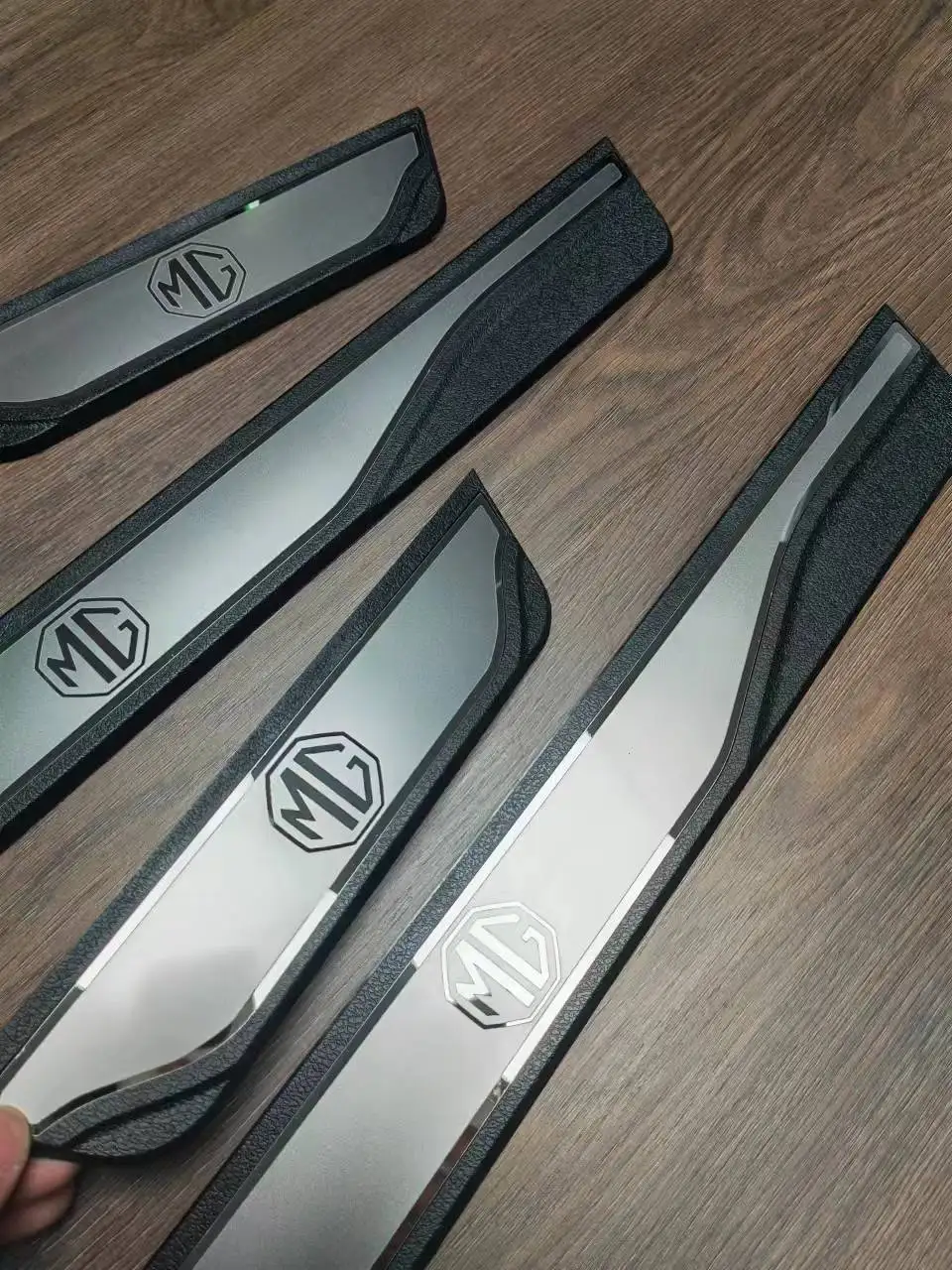 ¦  Ŀ ÷Ʈ,   ȣ е , η ƿ, ڵ Ÿϸ ׼, MG 3 MG 4 MG ZS GT EV