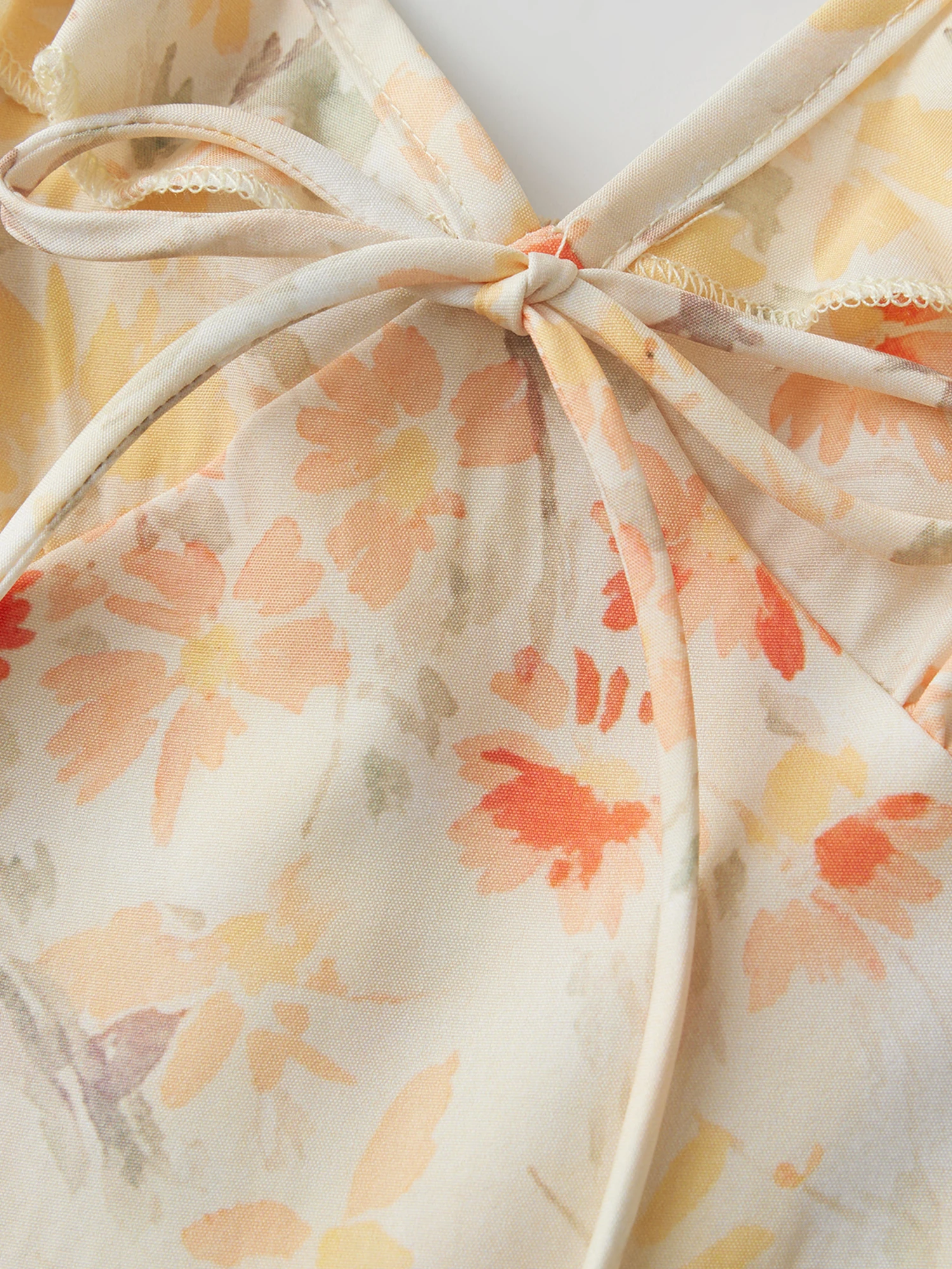 Women s Floral Print Sleeveless Midi Dress with Ruffle Trim and V Neckline Perfect for Summer Beach Outings